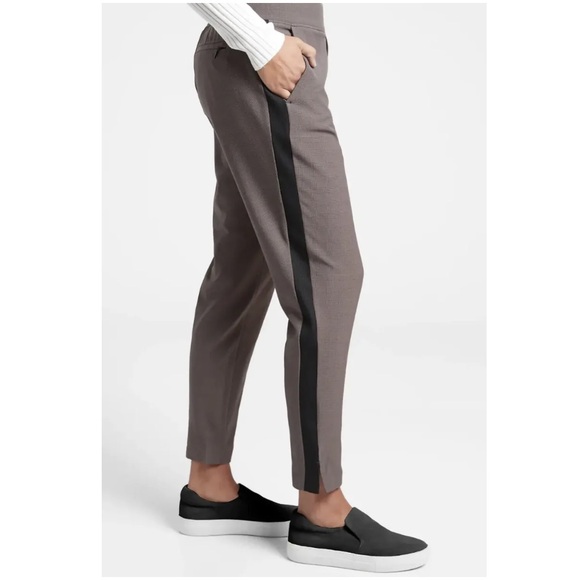 Athleta BROOKLYN PLAID ANKLE PANT Size 10 - Picture 9 of 9